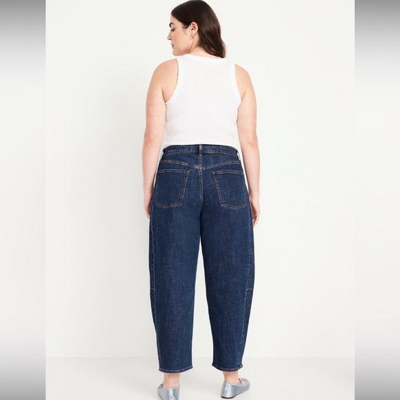 Old Navy High Waisted Barrel Ankle Jeans in Size 14 - Picture 6 of 11